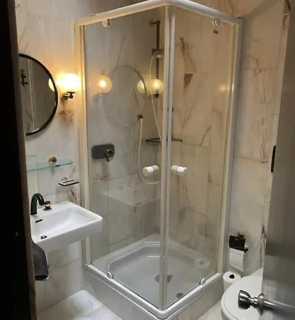 Luxurious 200 M² Penthouse + 90 M² Terrace Düsseldorf